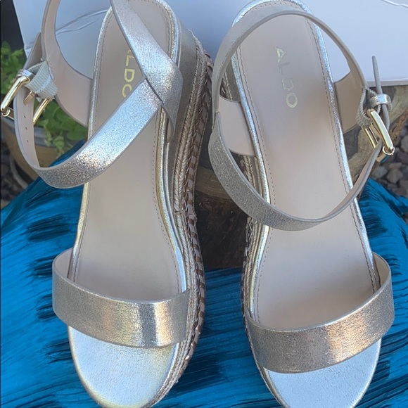 Aldo Pale Rose Gold Sandals Sz 7.5 (8) - Picture 5 of 16